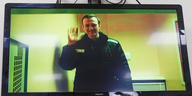 Alexei Navalny appears in Moscow court