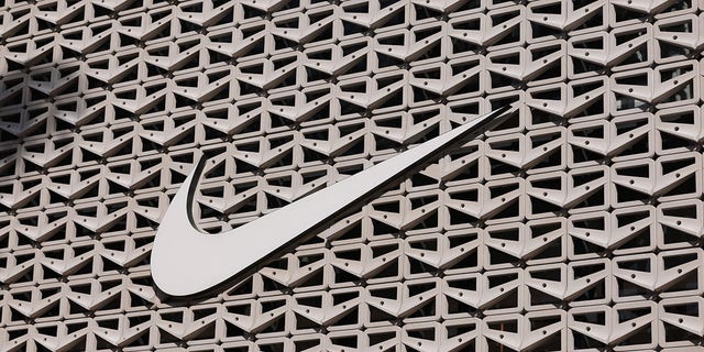 El exterior de una tienda Nike el 30 de noviembre de 2022 en Miami
