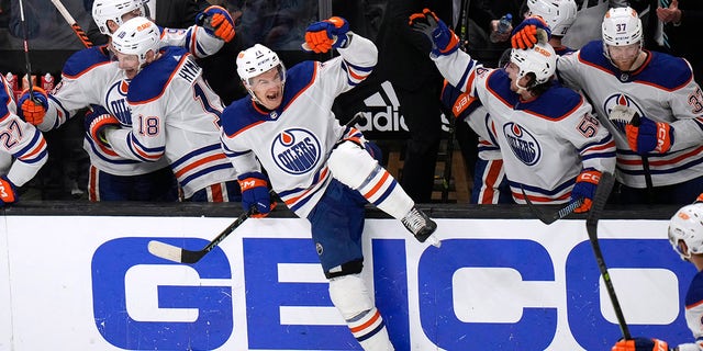 Oilers eliminate Kings in Game 6 behind late Kailer Yamamoto goal | Fox ...