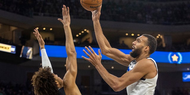 T'Wolves' Rudy Gobert, Kyle Anderson Had Explicit Spat Before Punch ...