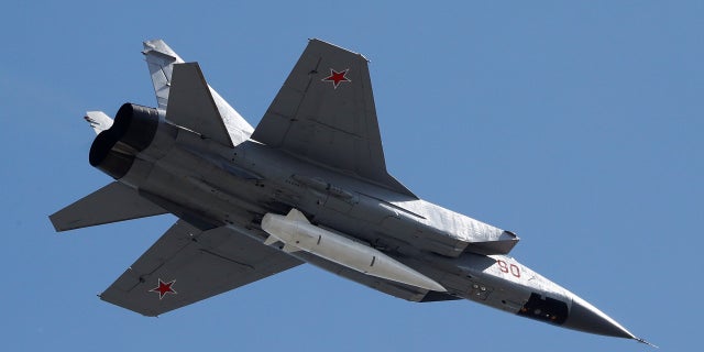 Russian fighter jet crashes in northern Murmansk area Russia MiG-31 jet