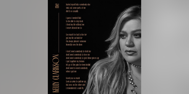 In her new single, "Me," Kelly Clarkson appears to address her split from her former husband. 