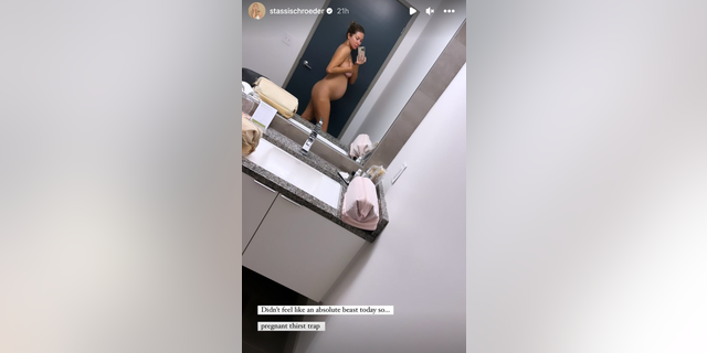 Stassi Schroeder pregnancy snap