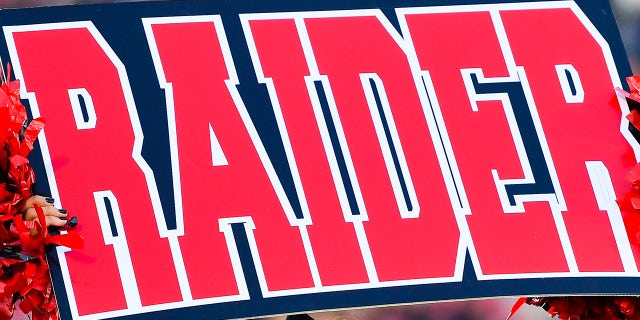 Raider sign