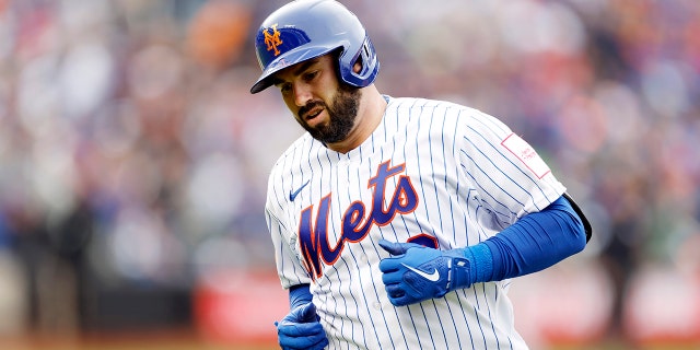 Tomas Nido dari Mets selama inning keempat melawan Miami Marlins di Citi Field pada 8 April 2023, New York City.