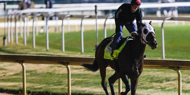 Wild On Ice entrena con el jockey Ken Tohill