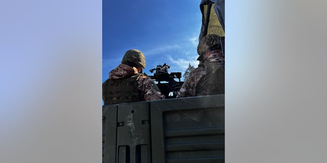 “Cada disparo cuenta”: la defensa aérea móvil protege los cielos de Ucrania en cualquier momento 4 Los miembros de la defensa aérea de Ucrania vigilan los cielos para defenderse de los ataques con misiles y drones rusos.