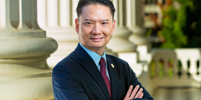 Assemblymember Tri Ta picture