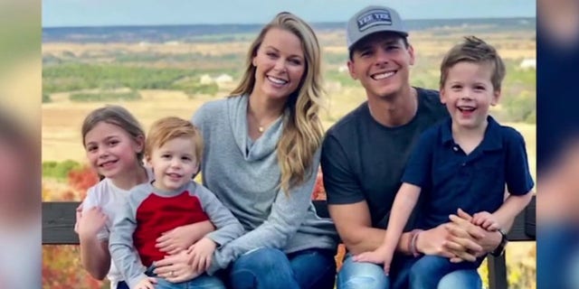 Granger Smith and his family in 2018. 