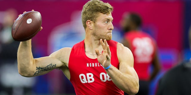 Will Levis throws at NFL Combine