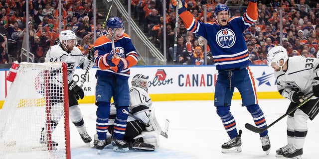Oilers players celebrate