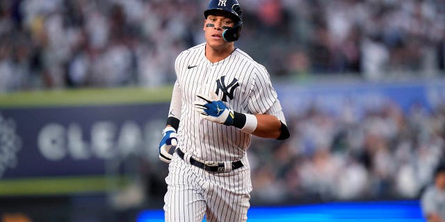 Aaron judge home run trot