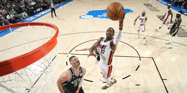 Jimmy Butler Leads Heat To Game 1 Upset Over Bucks | Fox News