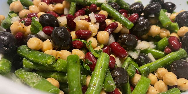 Bean salad is an easy side dish that will impress your guests on Easter.