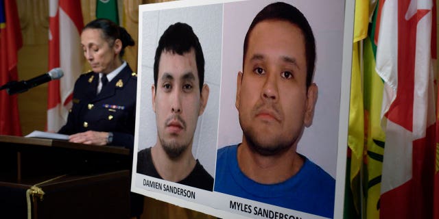 hermanos sanderson