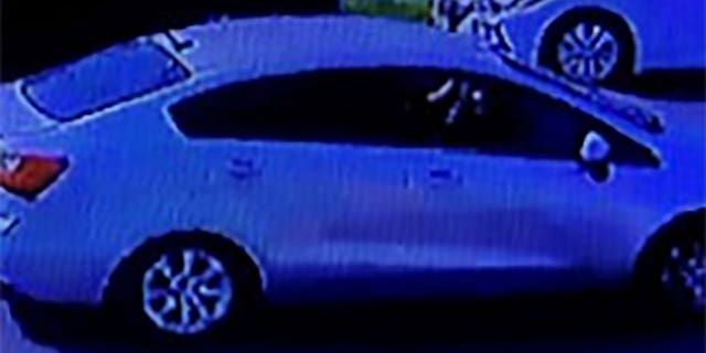 LASD released another photo of the commerce kidnapping suspect's vehicle