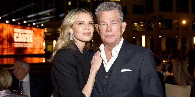 Sara is the middle daughter of David Foster's six children.
