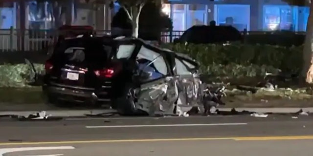 The reported Nissan Murano that five teenagers were riding in before it struck a tree in Daytona Beach, Florida.
