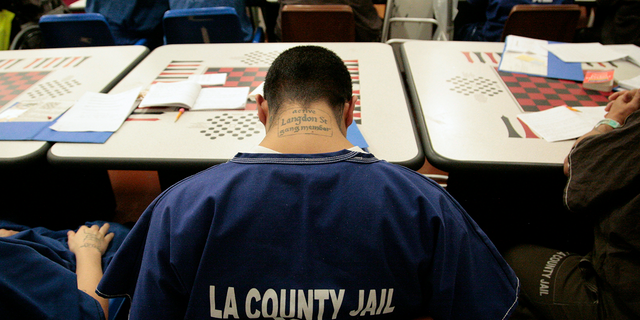 Inmates attend a life skills class at Men's Central Jail in Los Angeles, California. REUTERS/Jason Redmond