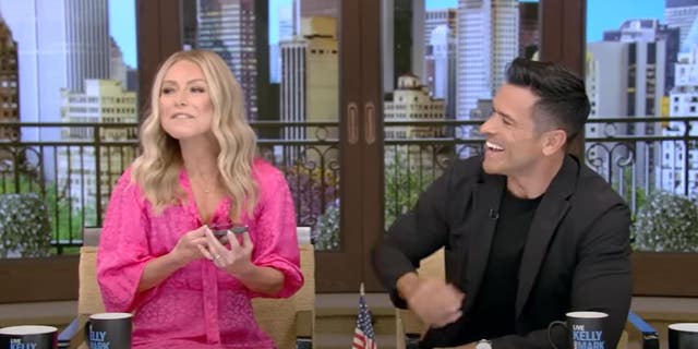 Kelly Ripa plays a recording on Mark Consuelos snoring on Monday, April 17.