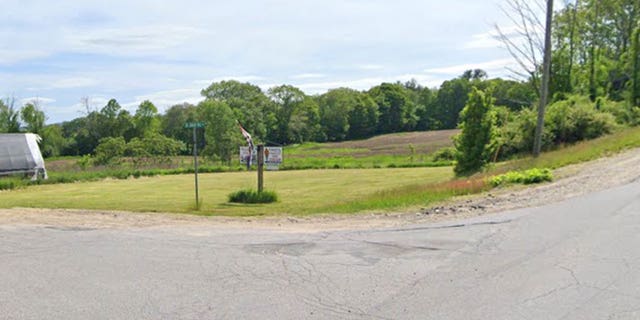 Google screenshot of New Hampshire road