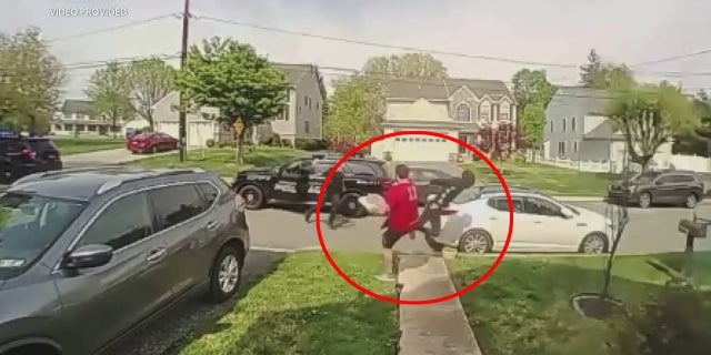 Tyler Morrell, a delivery driver for Cocco’s Pizza Aston, tripped the fleeing suspect and allowed police to quickly apprehend him on Sunday afternoon in Brookhaven, Pennsylvania.