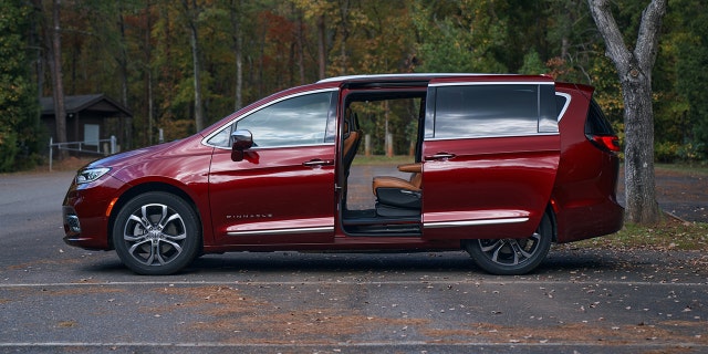 The Chrysler Pacifica was the second-best-sellling minivan of 2022.