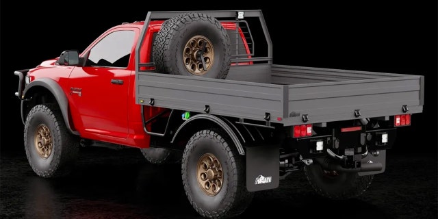 The Prospector XL Tray Bed can be upgraded with additional off-road equipment.