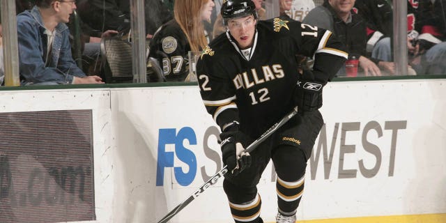 Raymond Sawada #12 of the Dallas Stars handles the puck against the Pittsburgh Penguins on March 1, 2009 at the American Airlines Center in Dallas, Texas.