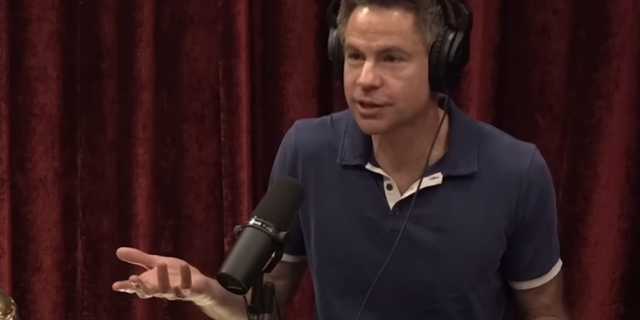 Journalist Michael Shellenberger speaks to podcast host Joe Rogan about censorship in America.