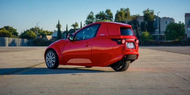 ElectraMeccanica red