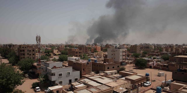 A conflict between two Sudanese generals left at least 180 dead and another 1,800 injured.