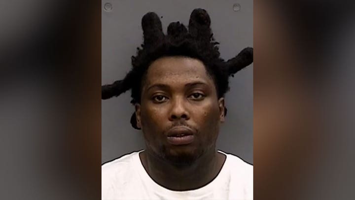 Florida 6-time felon busted with enough fentanyl to kill thousands with 4-month-old in back seat, police say Florida 6-time felon busted with enough fentanyl to kill thousands with 4-month-old in back seat, police say