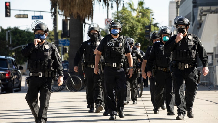 LAPD bans 'Thin Blue Line' flag, claiming it supports 'extremist views'