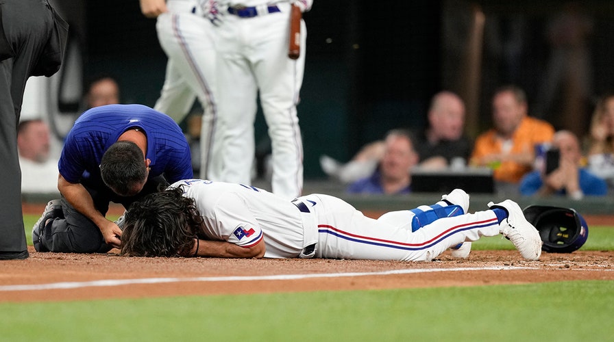 Rangers' Josh Smith hit in jaw with 88 mph pitch, taken to hospital 