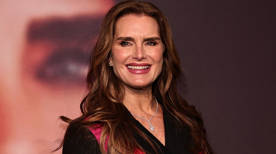 Brooke Shields on confidence, body contouring and motherhood