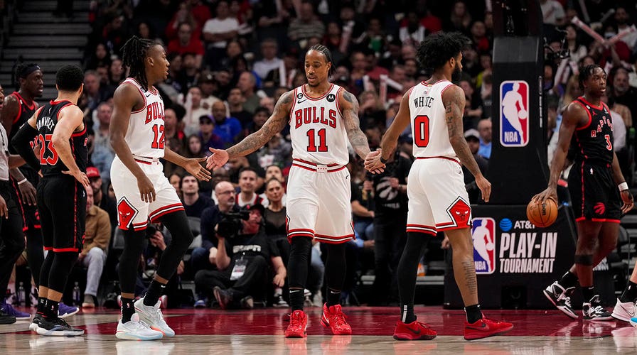 Bulls storm back from 19
