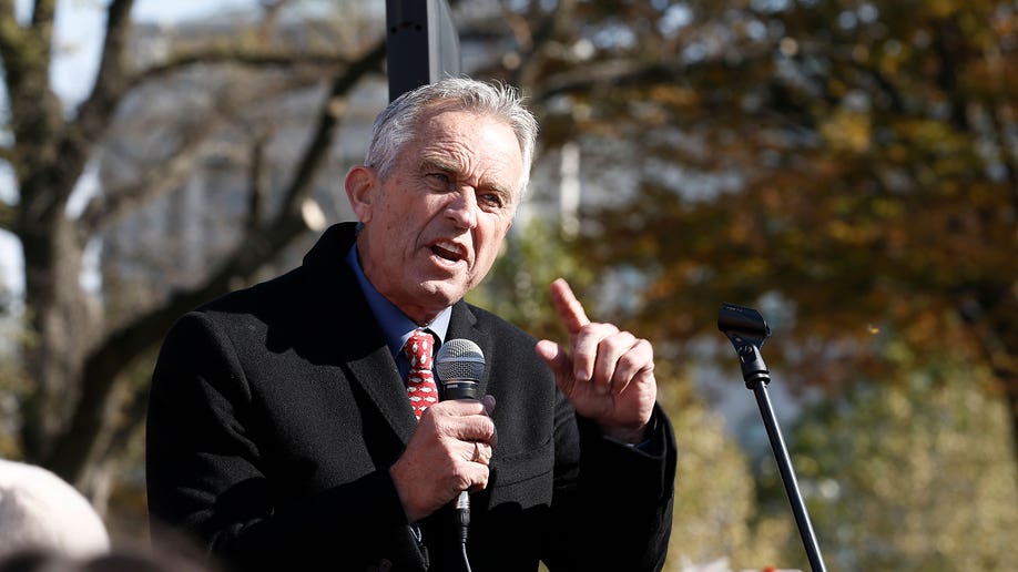 Robert Kennedy Jr. calls out Biden with 2024 White House bid I’m in
