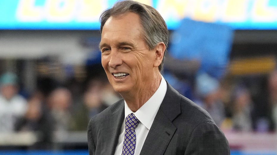 Sunday Night Football Analyst Cris Collinsworth Picks Bengals to