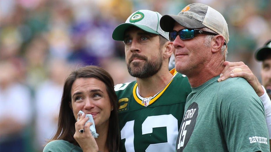 NFL legend Brett Favre says Aaron Rodgers 'will do great' with the Jets