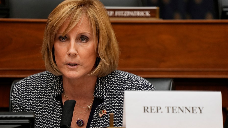 GOP Rep. Tenney calls to invoke 25th Amendment to remove Biden from office after ‘alarming’ Hur report