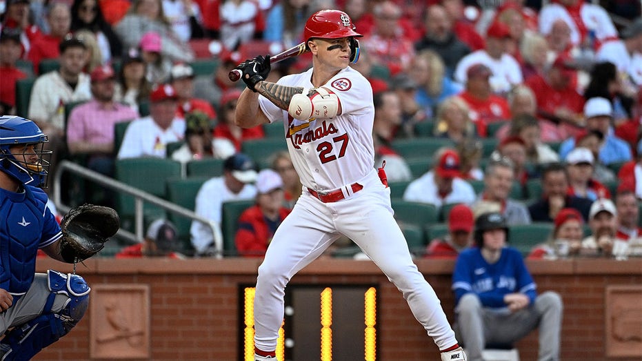 St. Louis Cardinals Fans Call Out Superstar For Lack Of Hustle After Smart  Base Running From Tyler O'Neill