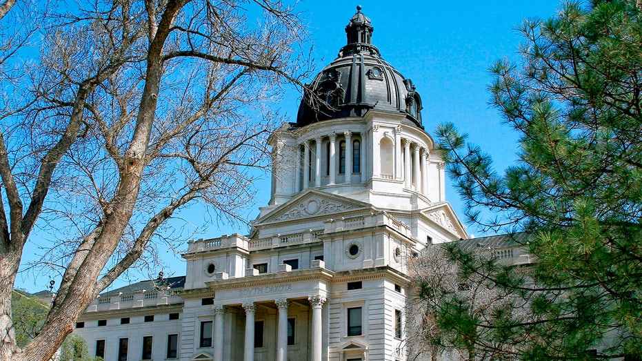 Signatures submitted in bid to bring California-style ‘Top 2’ primaries to South Dakota