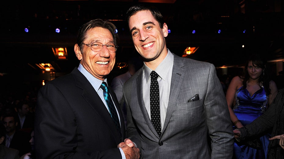 Joe Namath hopes to see Aaron Rodgers wear his No. 12 with the NY Jets