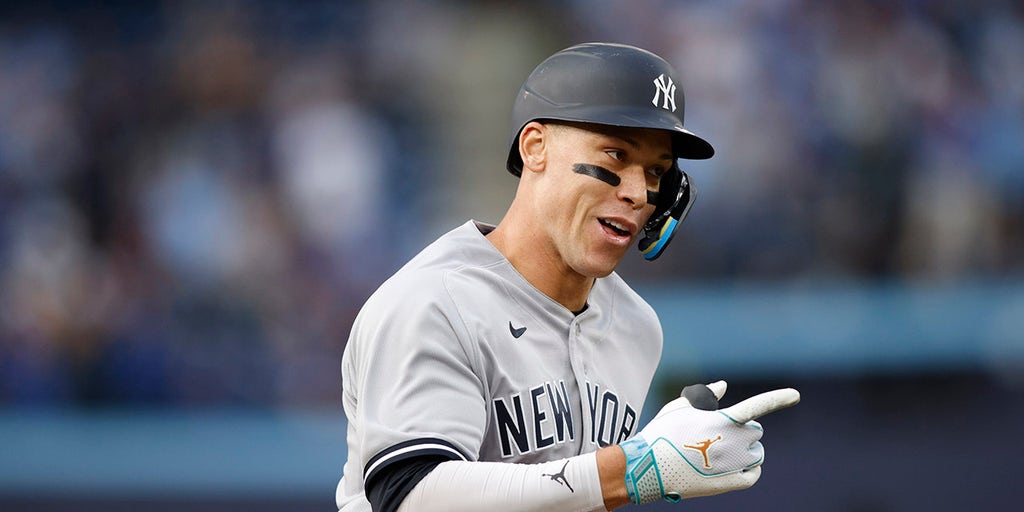 Y yankees mlb jersey draft ankees 8, Blue Jays 3: Aaron Judge hits