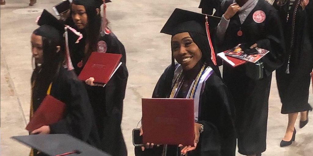 Chicago police officer gunned down outside home was 24-year-old who just got off work - Vimarsana News