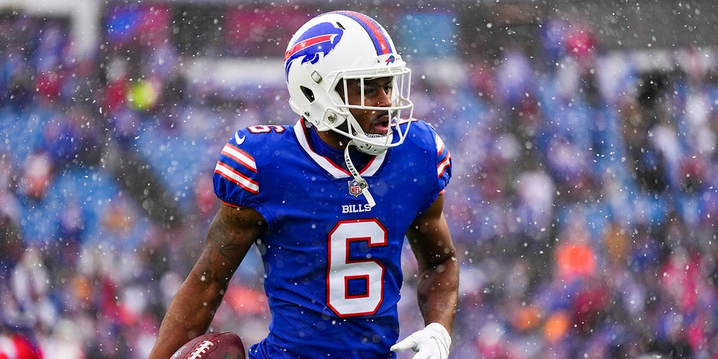 Football weather: Snow in Buffalo gives a winter wonderland effect for  Bengals-Bills