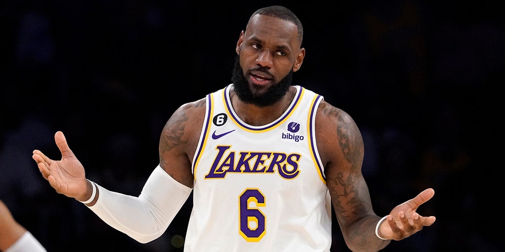 LeBron-James12.jpg?ve=1&tl=1