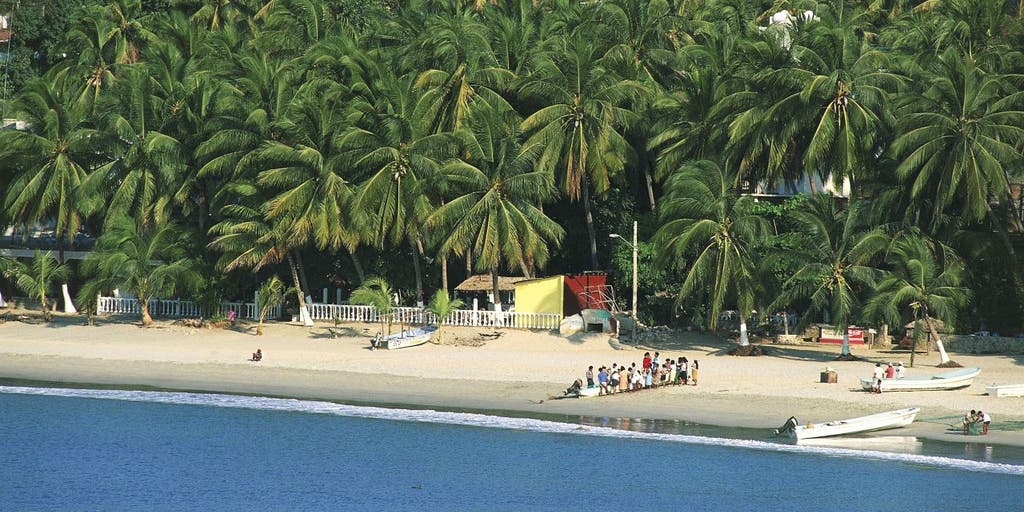 Tourist shot to death in popular Mexican resort town days after another tourist killed in machete attack - Vimarsana News