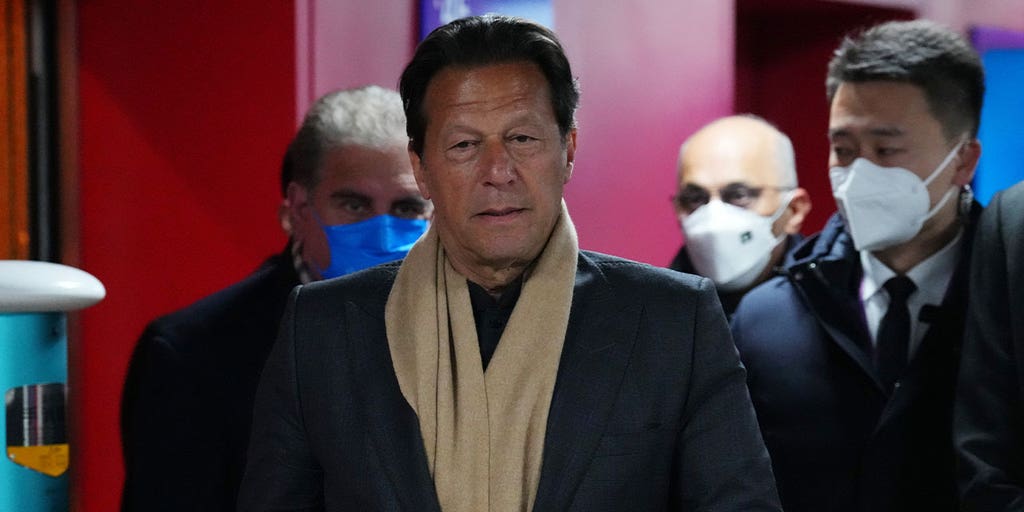 Pakistan's pro-Imran Khan television journalist returns home after being released by his captors - Vimarsana News